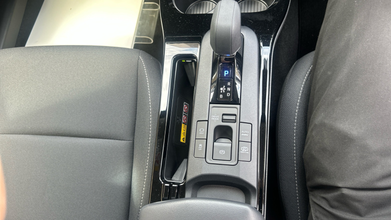 Toyota Prius 2.0 PHEV Design 5dr CVT Hatchback